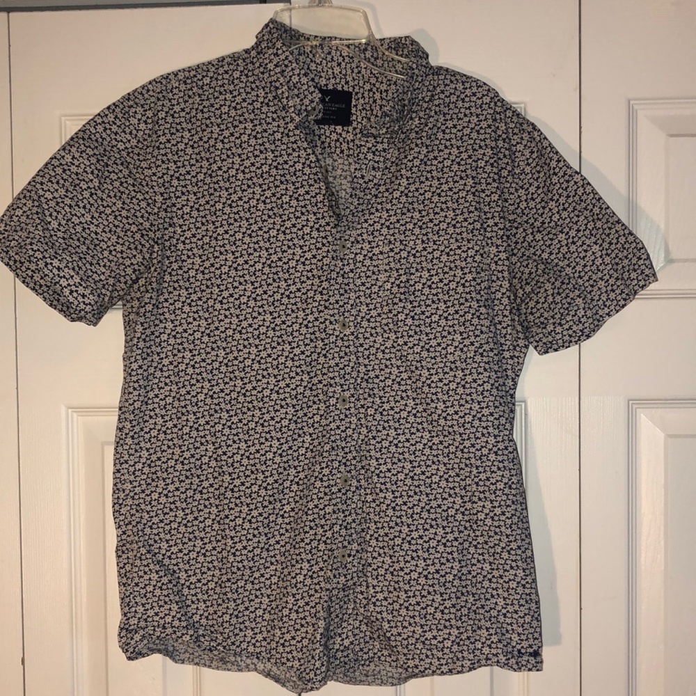 American Eagle Outfitters Botton up